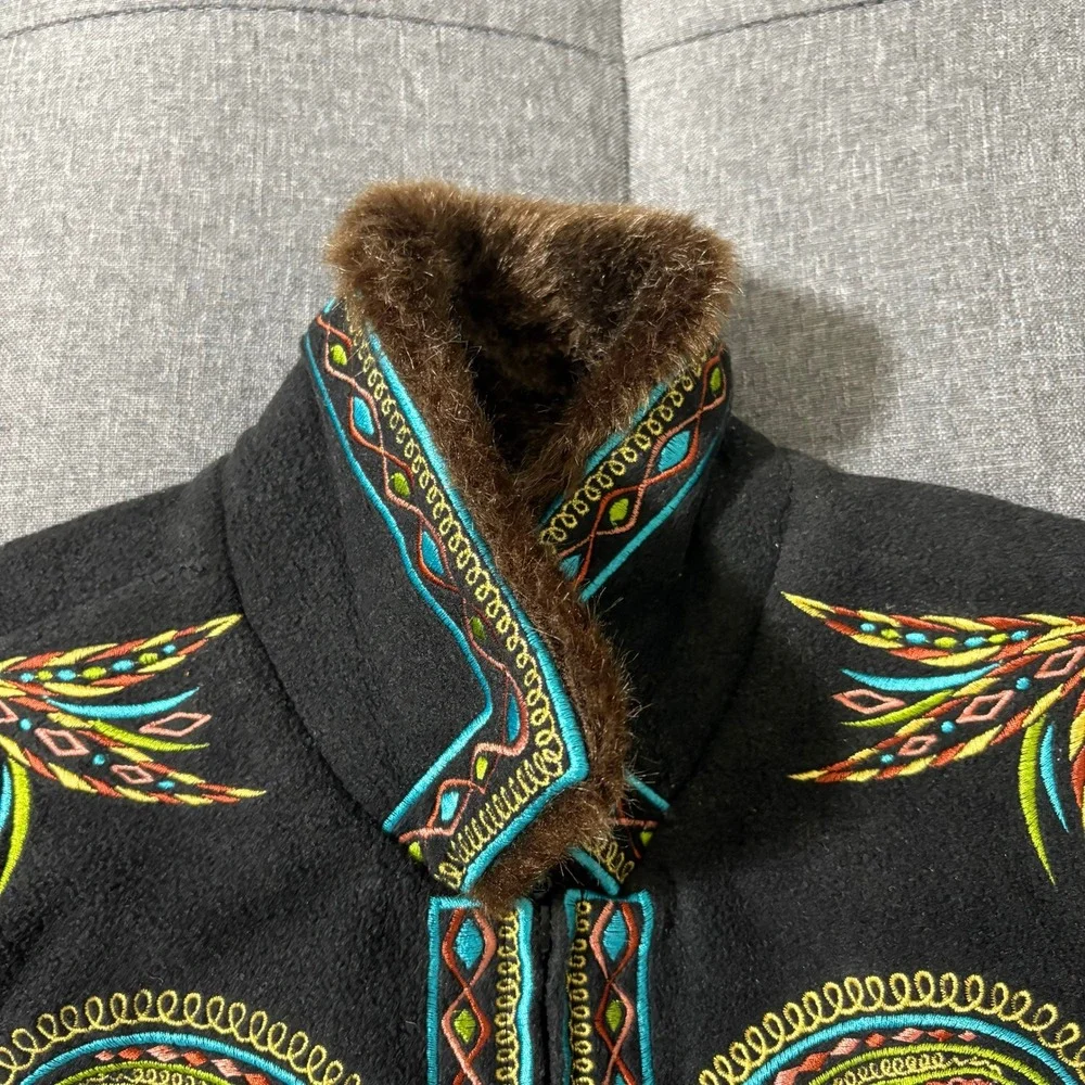 Vintage Bob Macke Vest Women Medium Black Faux Fur Embroidered Wearable Art